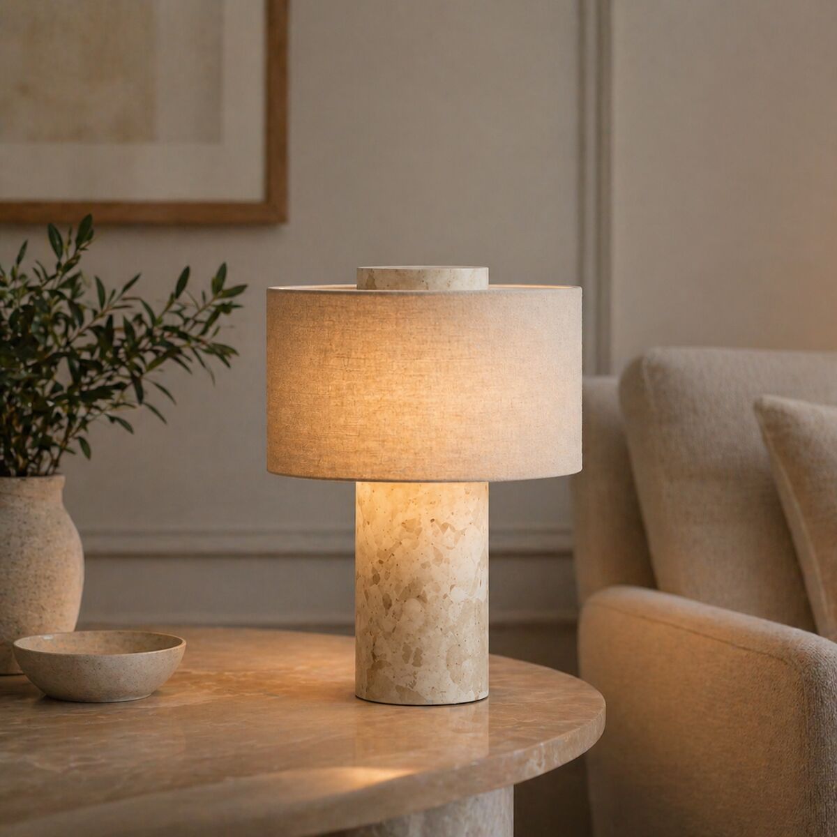 Petra | Portabel Bordlampe i Naturlig Marmor