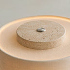 Petra | Portabel Bordlampe i Naturlig Marmor